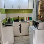 Kert Kapcsolatos Lakás Privát Parkolóval Apartamento *