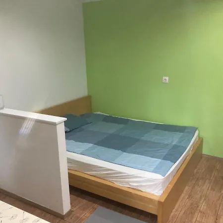 Kert Kapcsolatos Lakas Privat Parkoloval Apartment